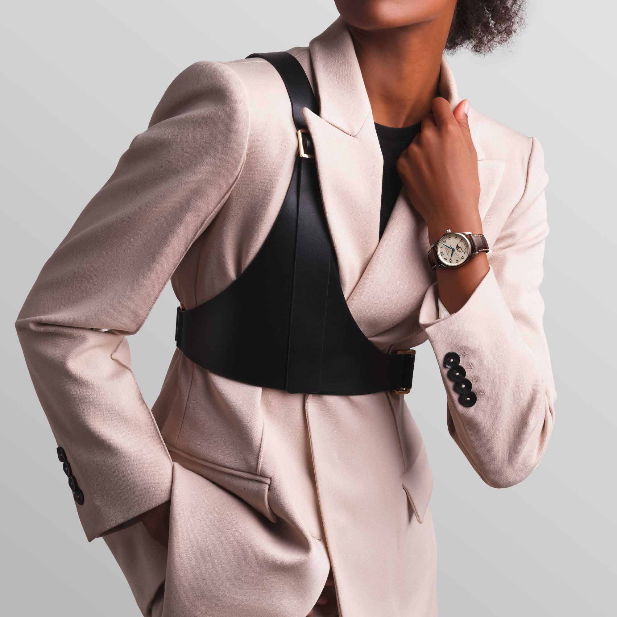 Оригинальные часы Longines Longines Master Collection L2.409.4.78.3 механические калибр механизма l899 общий вид