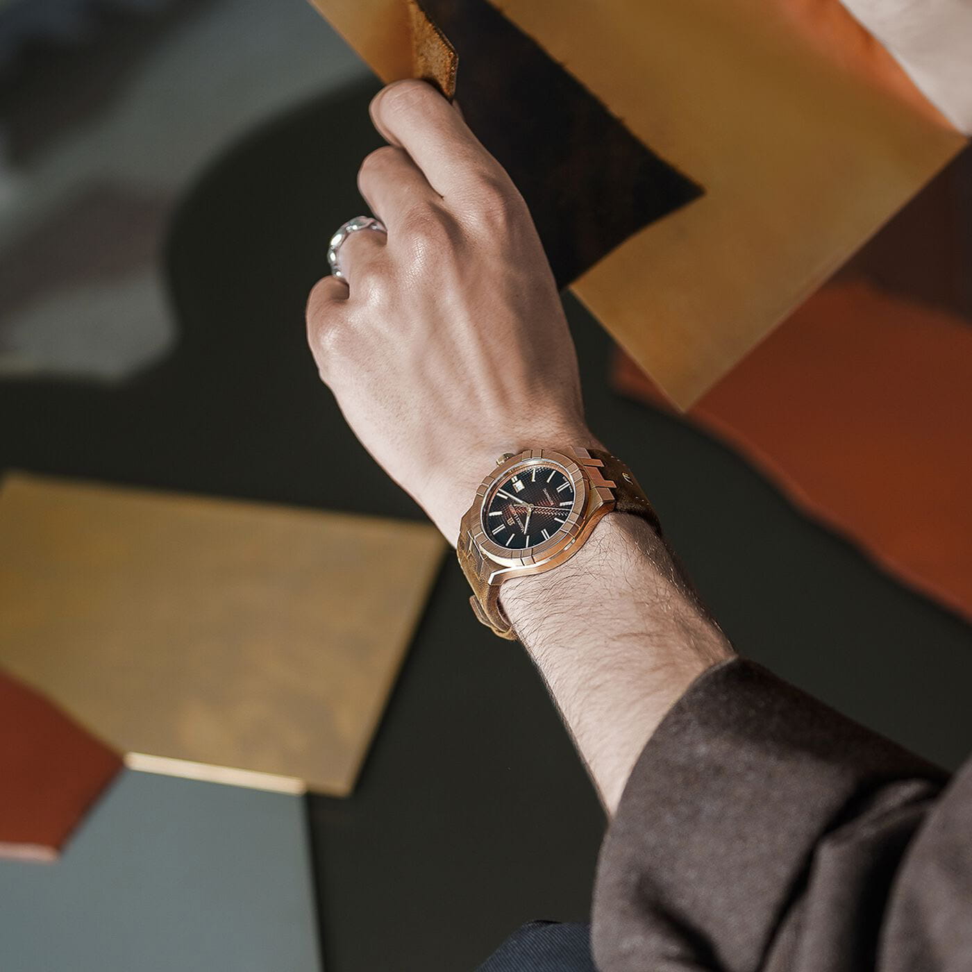 Maurice Lacroix Maurice Lacroix Aikon Automatic Bronze AI6008-BRZ01-730-3  — детали корпуса и кожаный