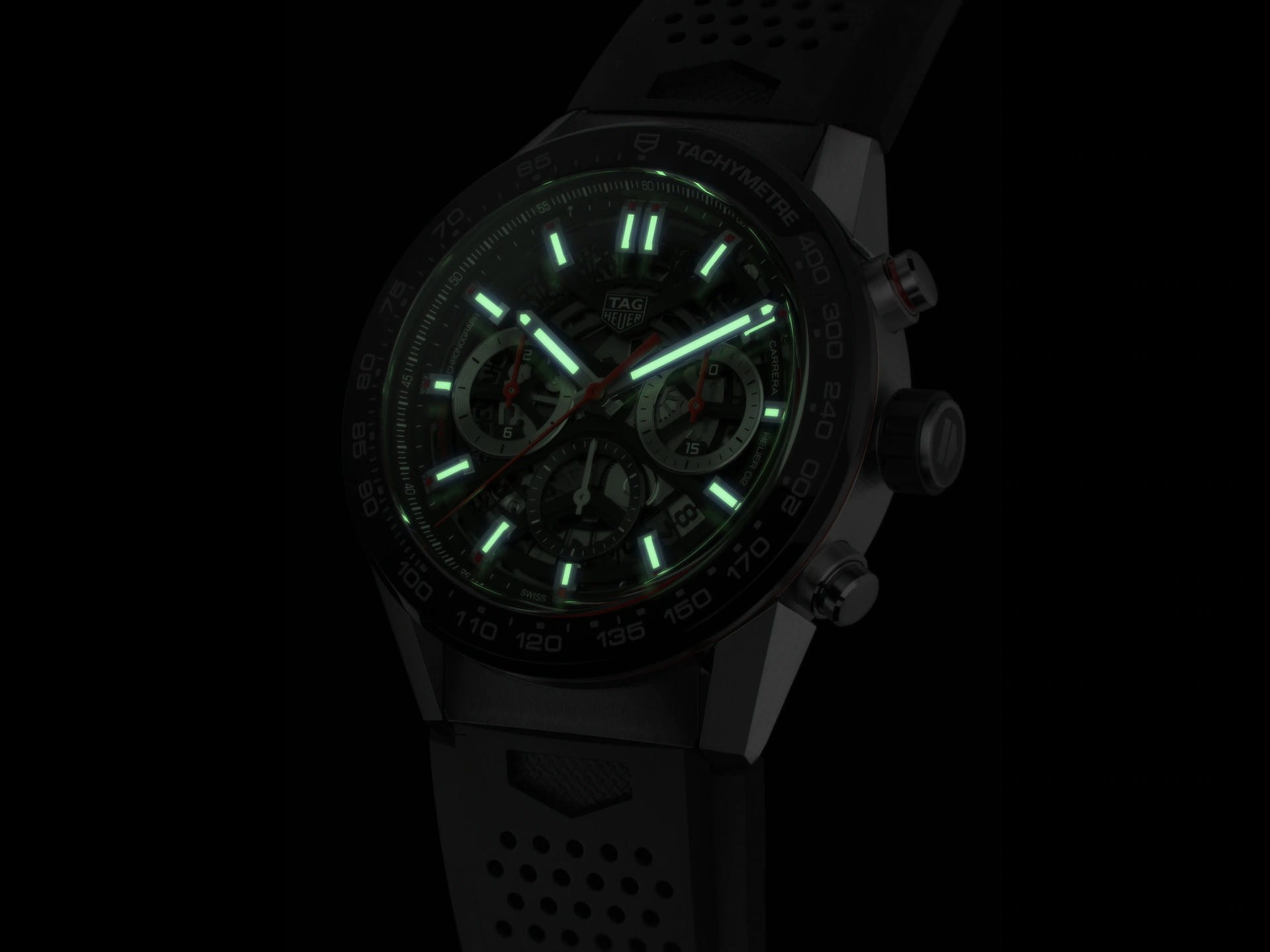 TAG Heuer TAG Heuer Carrera CBG2A10.FT6168 механические мужские часы часы крупный план черный циферблата