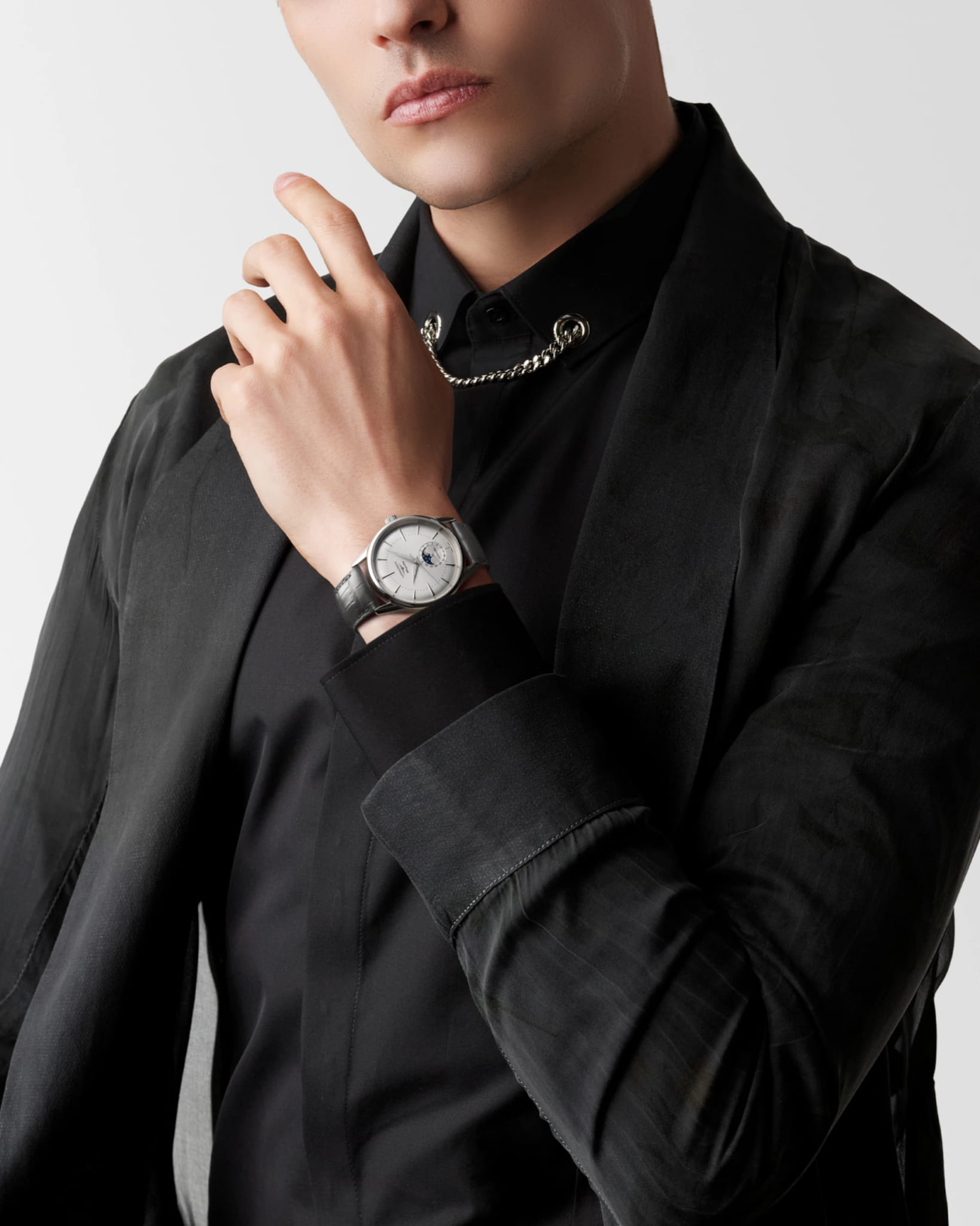 Longines Longines Flagship Heritage L4.815.4.72.2 мужские часы серебристый циферблат на запястье