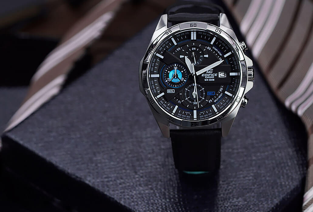Casio Casio Edifice EFR-556L-1A кварцевые мужские часы часы крупный план черный циферблата