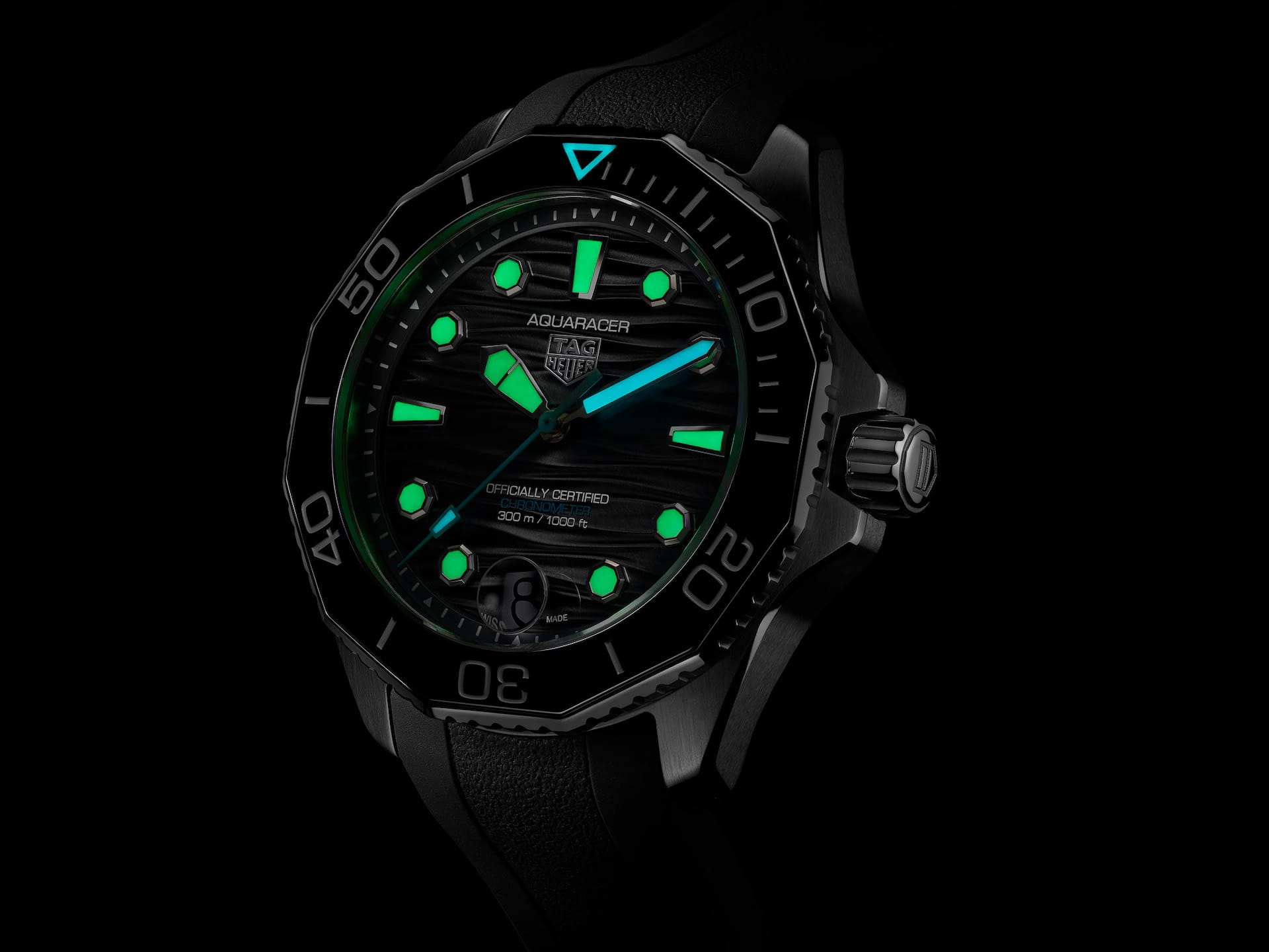 TAG Heuer TAG Heuer Aquaracer Professional 300 Date WBP5110.FT6257 мужские часы черный циферблат на запястье