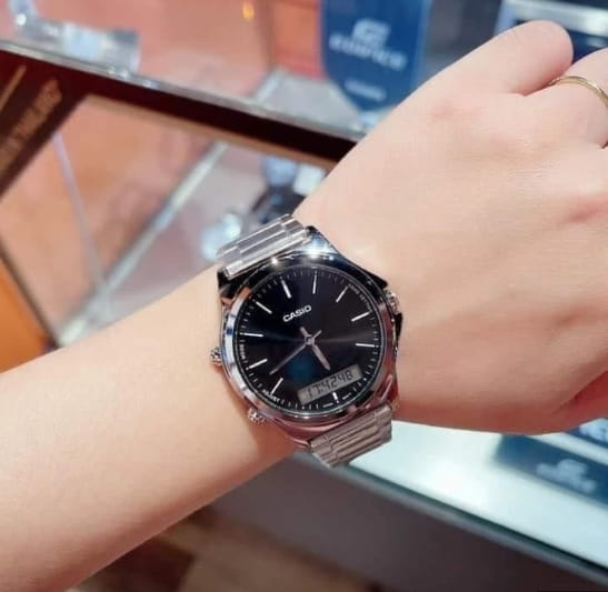 Casio Casio Collection MTP-VC01D-1EUDF (MTP-VC01D-1E) , наручные мужские часы фото под углом