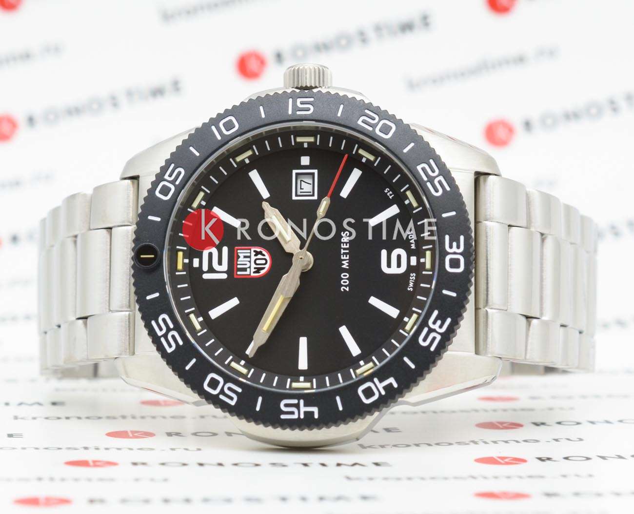 Luminox Luminox Pacific Diver XS.3122 , наручные мужские часы фото под углом