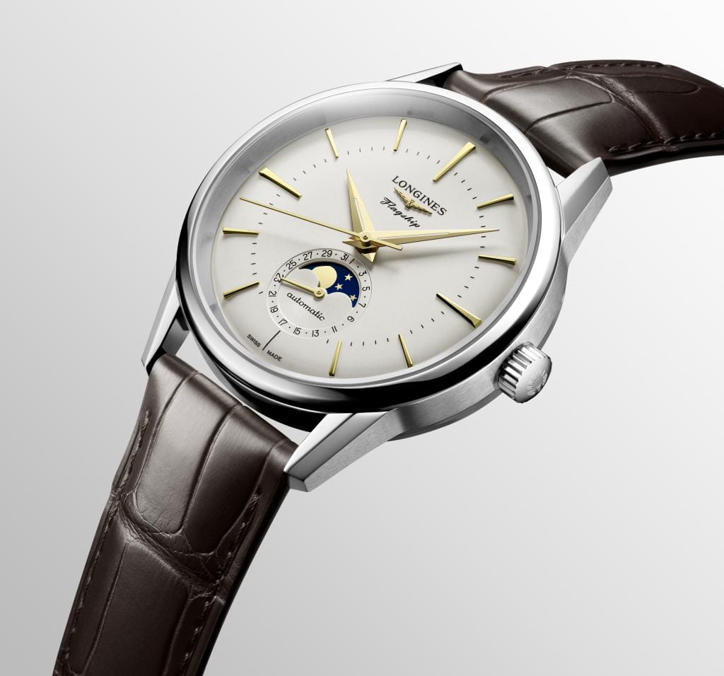 Longines Longines Flagship Heritage L4.815.4.78.2 механические мужские часы часы крупный план белый циферблата