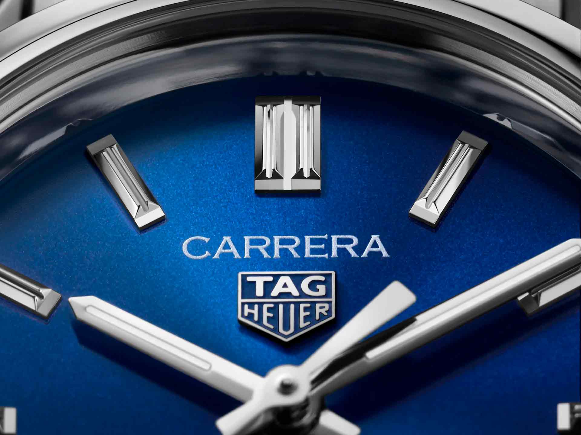 TAG Heuer TAG Heuer Carrera WBN2411.BA0621 механические женские часы часы крупный план синий циферблата