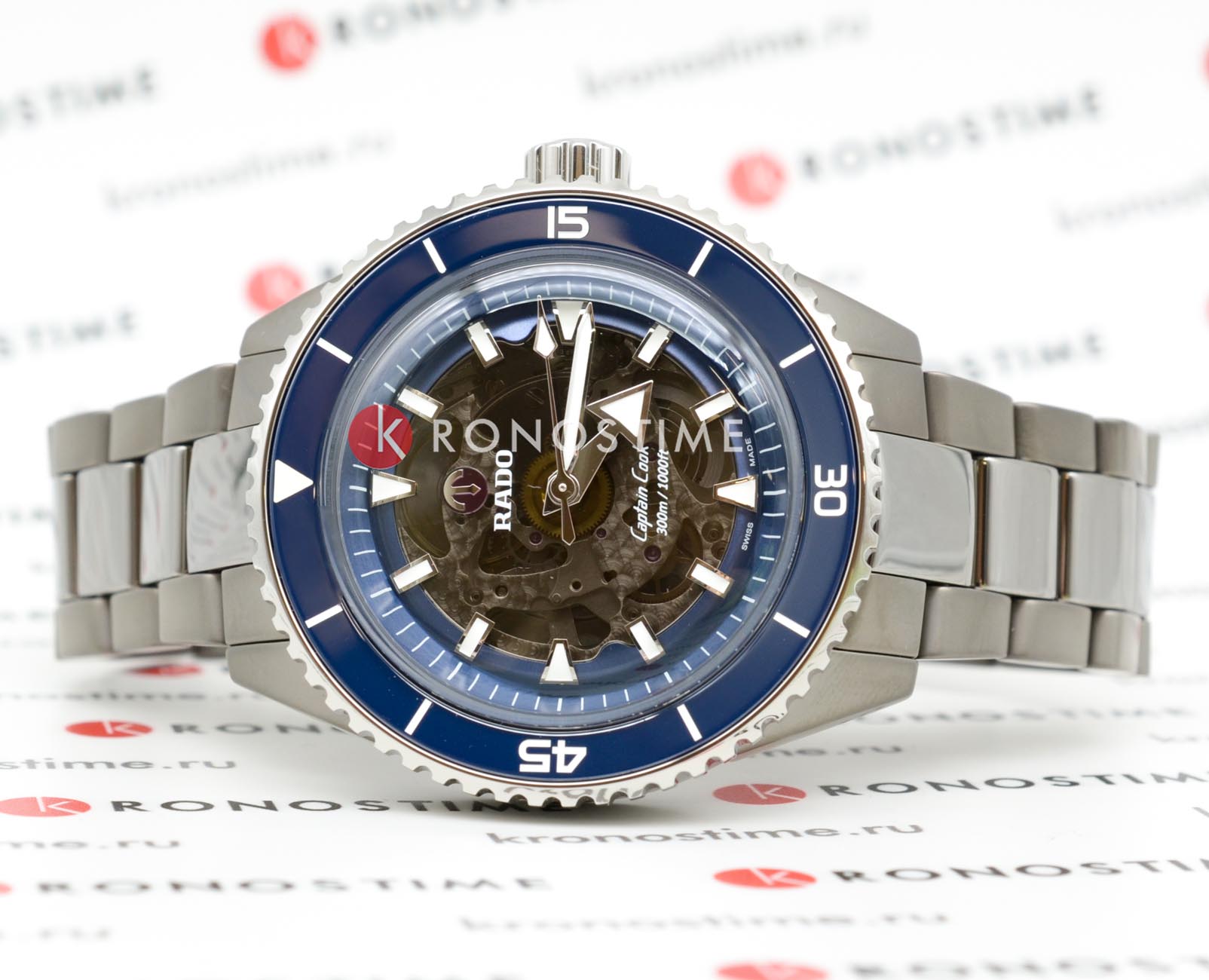 Rado Rado Captain Cook High-Tech Ceramic R32128202 Automatic, наручные мужские часы фото под углом