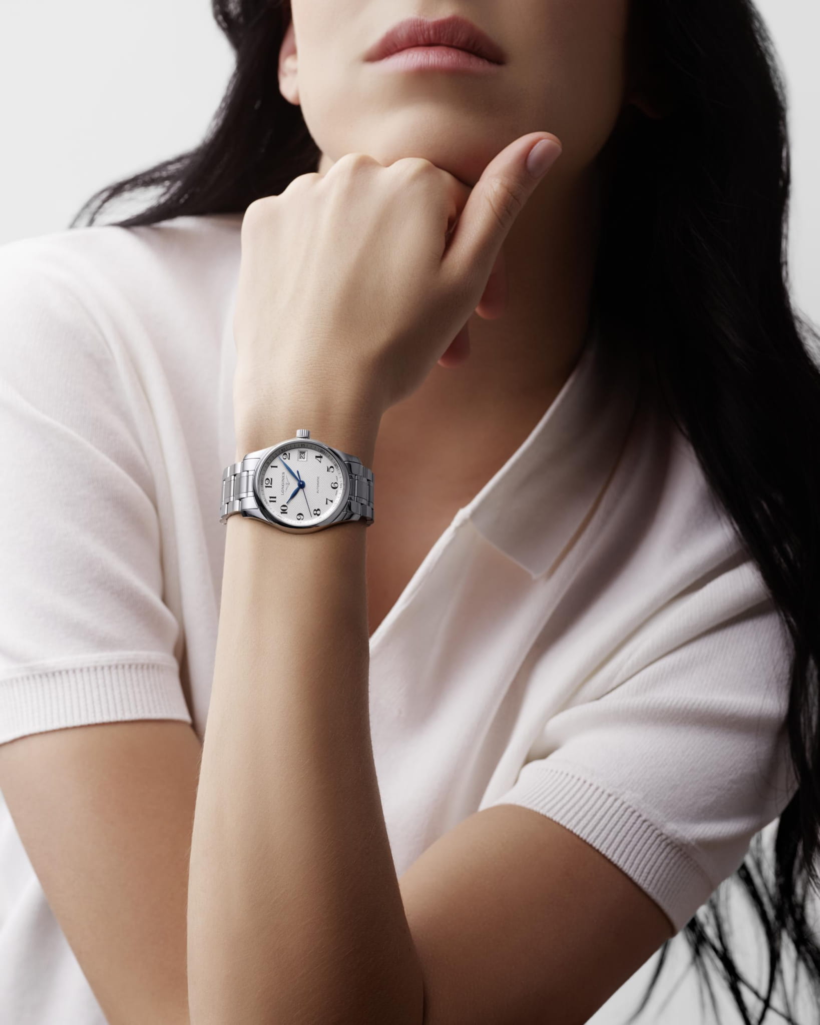 Longines Longines Master Collection L2.357.4.78.6 механические женские часы часы крупный план белый циферблата