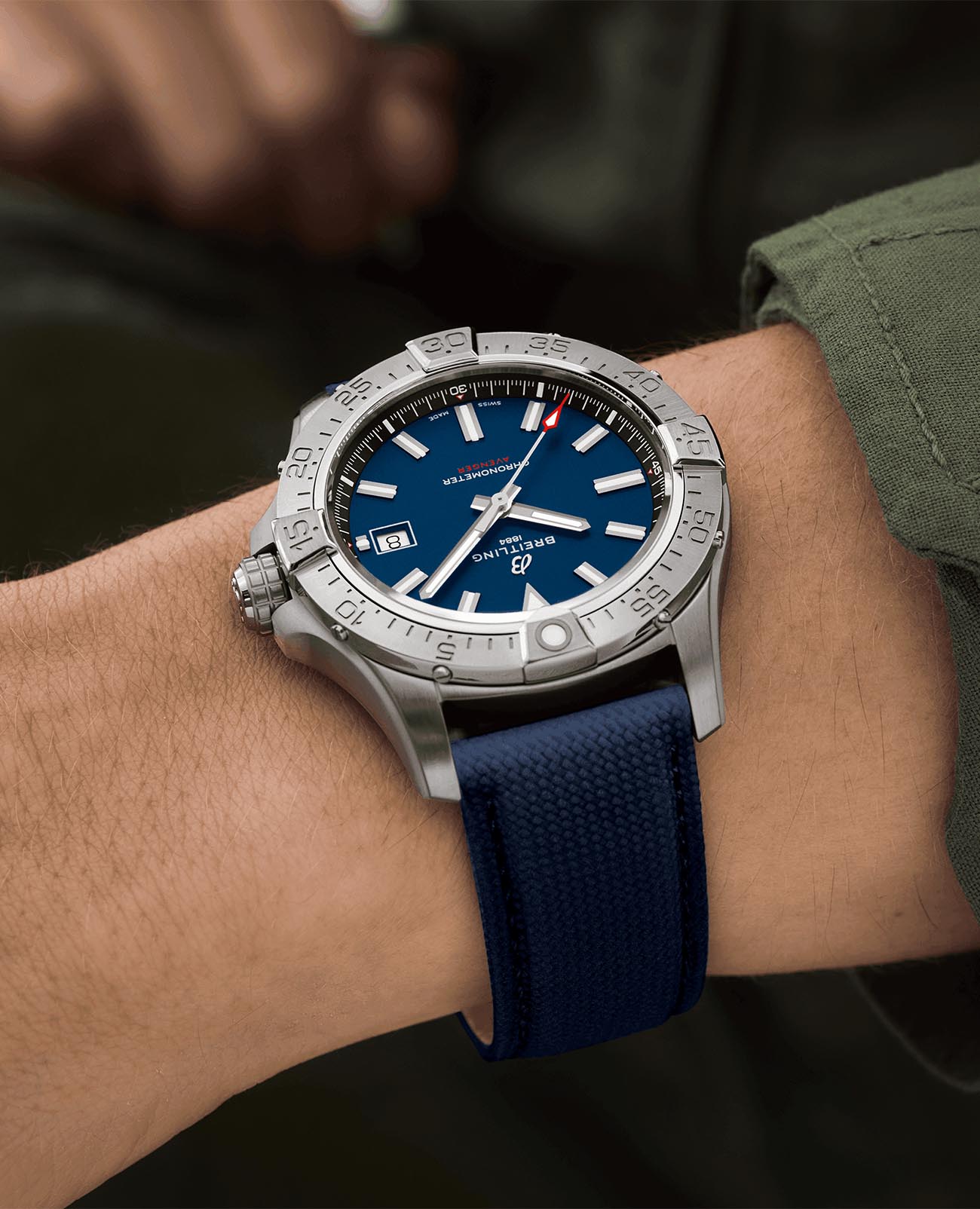 Breitling Breitling Avenger Automatic 42 A17328101C1X1 мужские часы синий циферблат на запястье