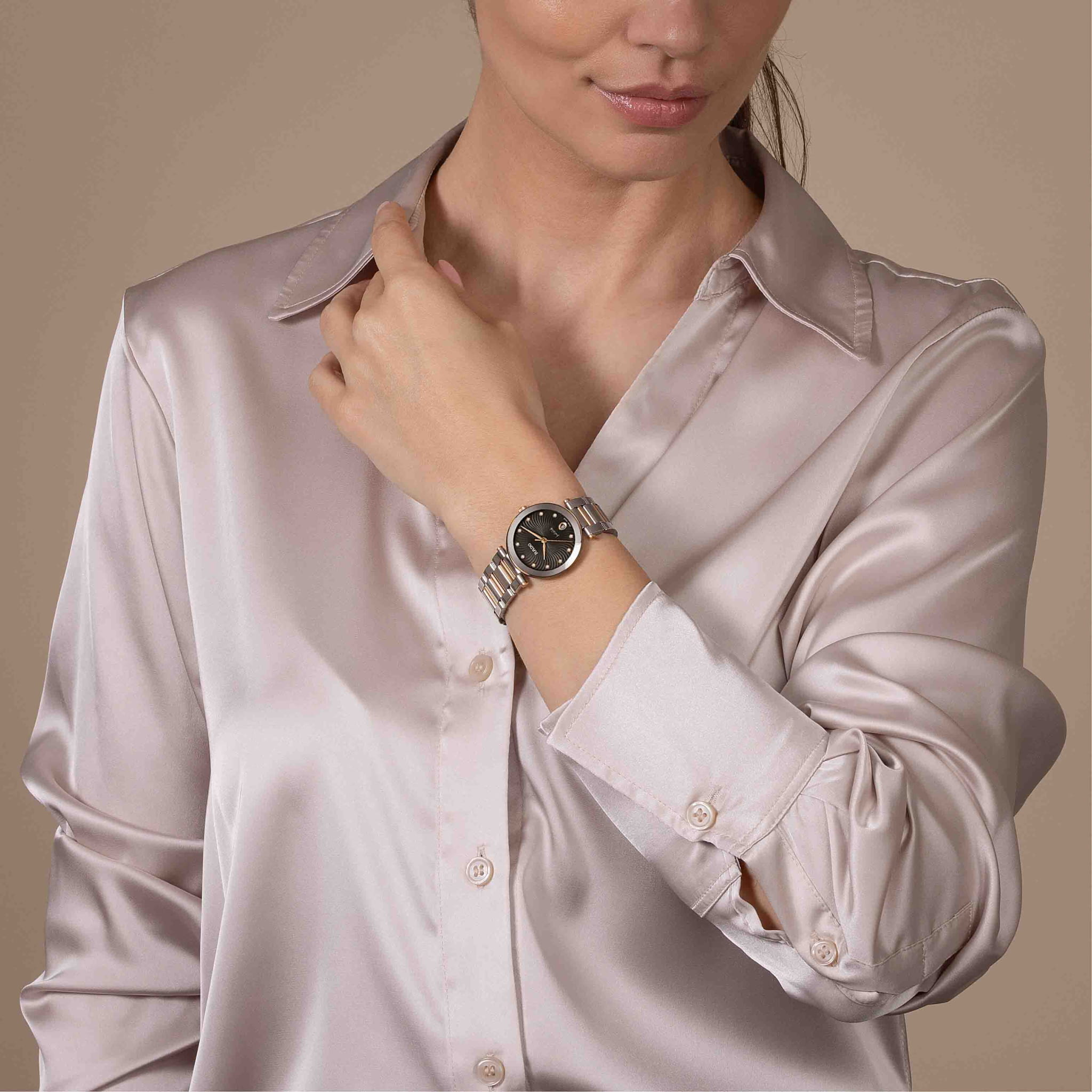 Rado Rado LaCoupole Diamonds R22241703 женские часы черный циферблат на запястье
