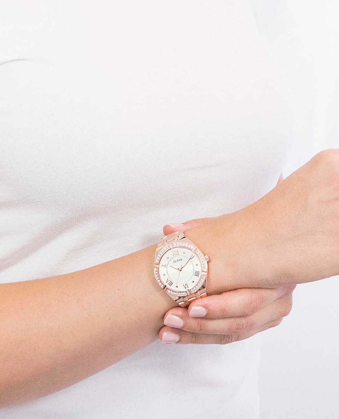 Guess Guess GW0033L3,  сша женские часы на браслете сталь с ip покрытием боковой вид