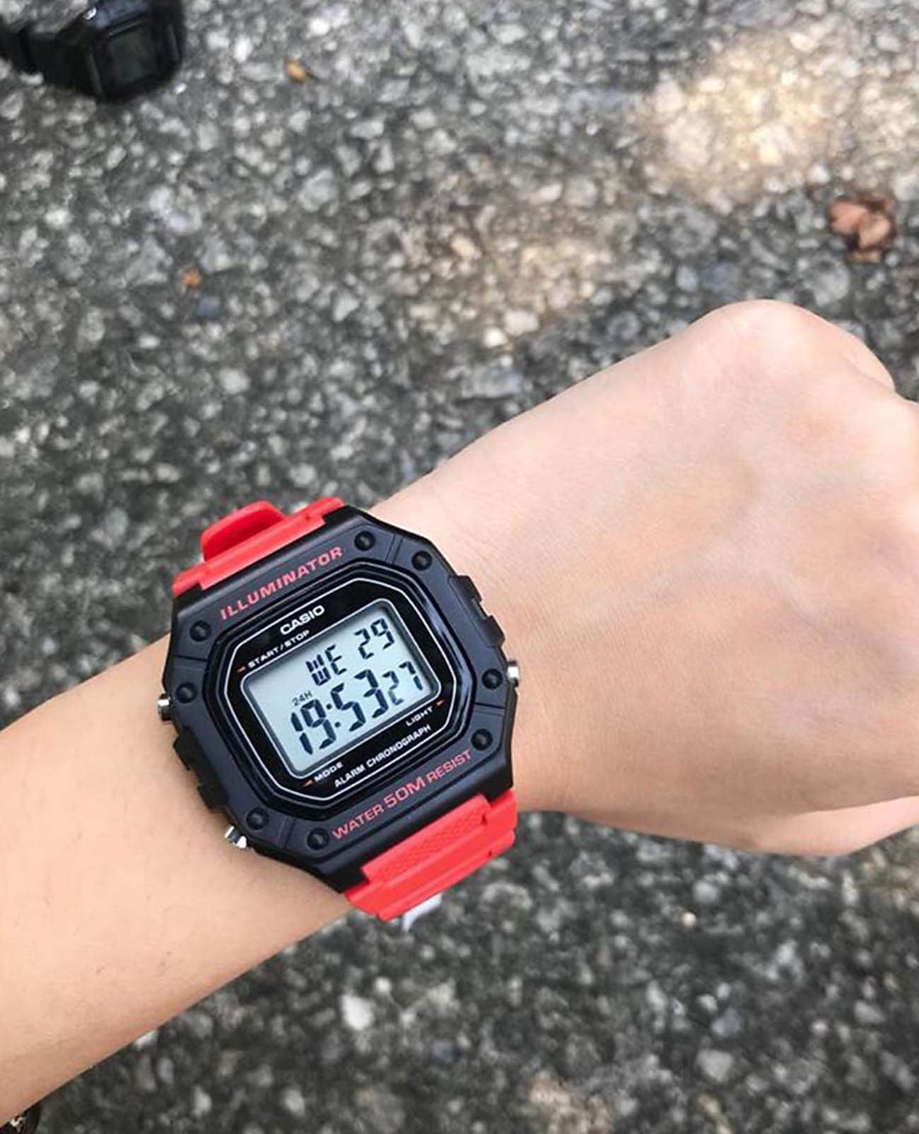 Casio Casio Collection W-218H-4B , наручные мужские часы фото под углом