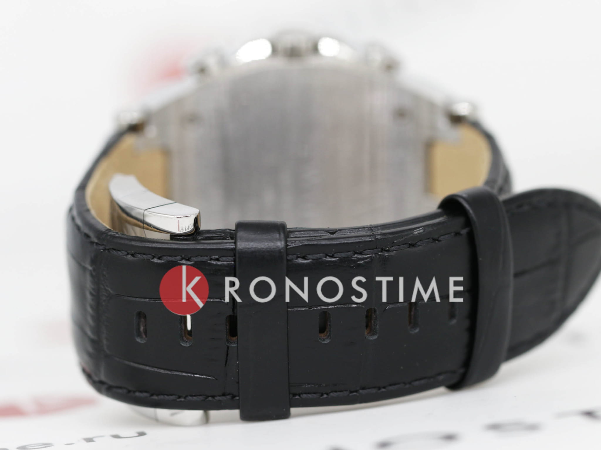 Оригинальные часы Wainer Wainer Trio WA.14000-A кварцевые калибр механизма ronda 5030.d общий вид