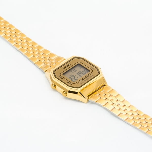 Casio Casio Vintage LA680WGA-9D  женские часы золотой циферблат на запястье