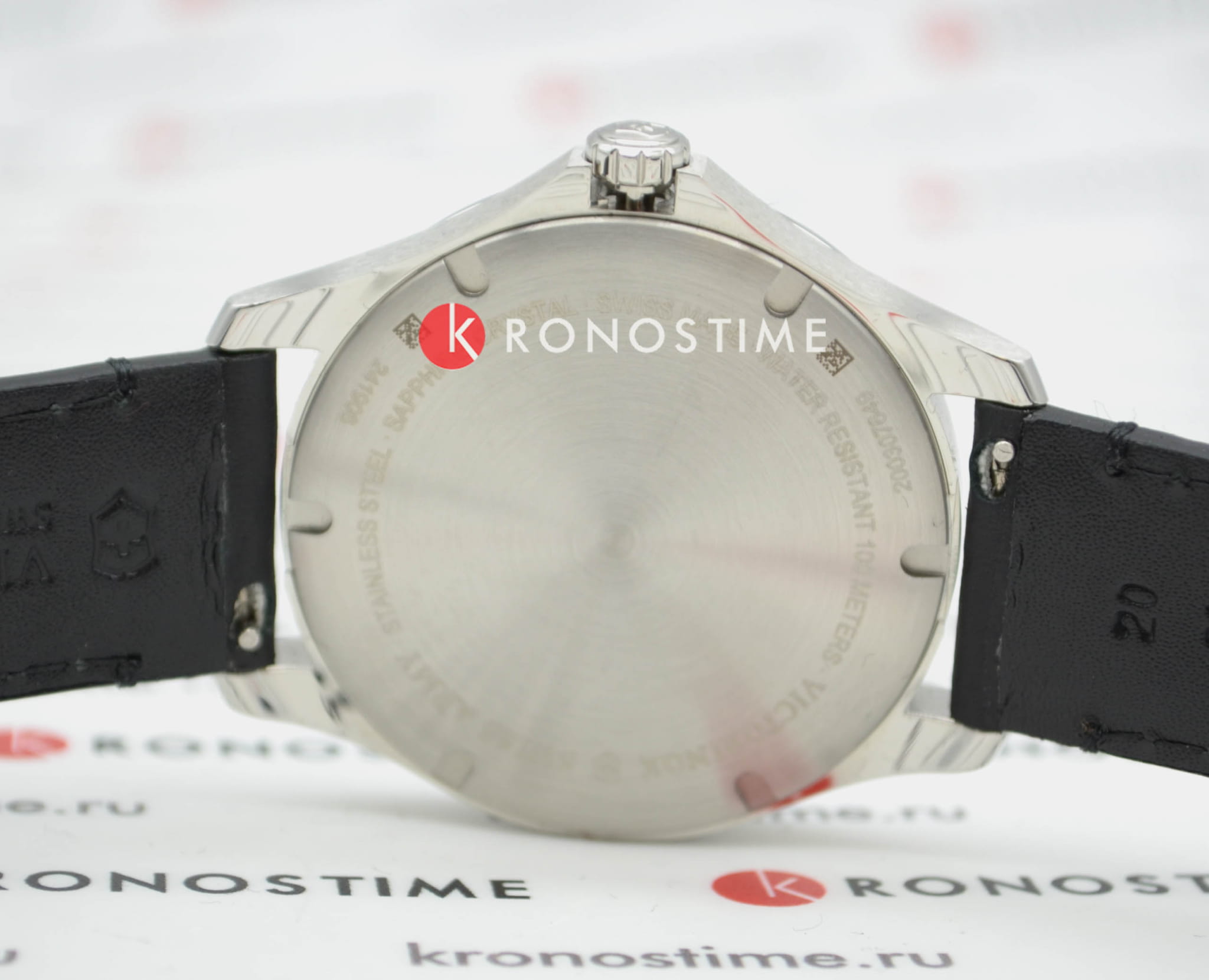 Victorinox 241906 мужские часы застежка крупным планом