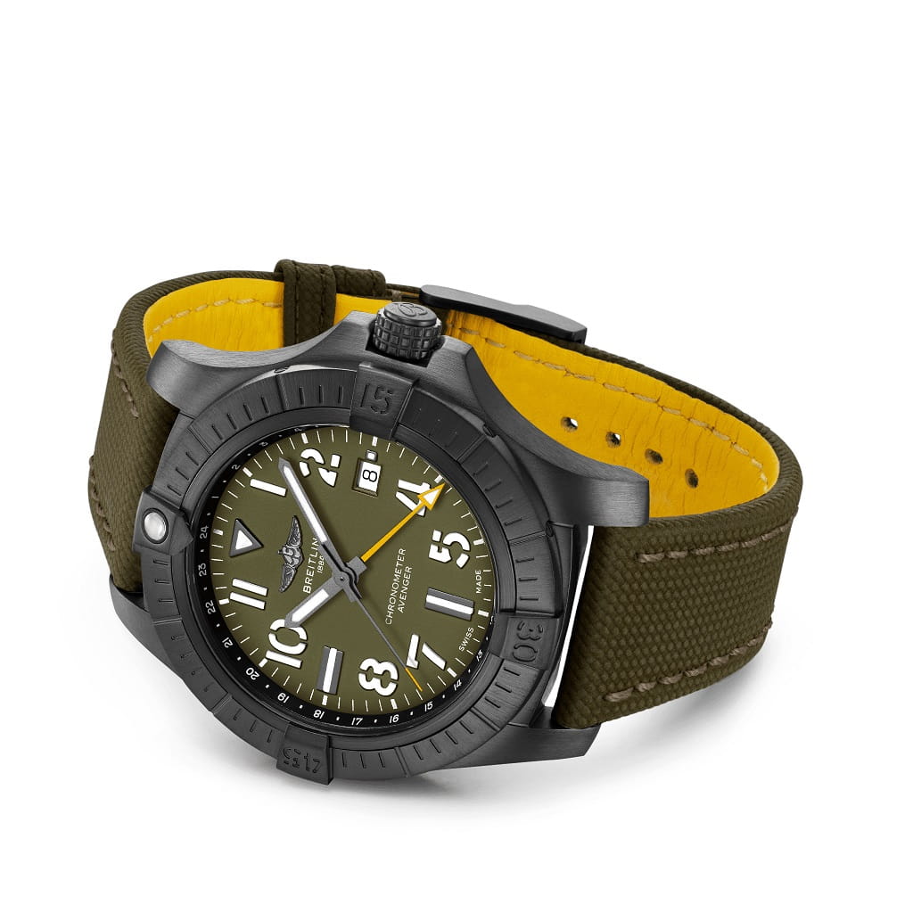 Breitling Breitling Avenger Automatic GMT 45 Night Mission Limited Edition V323952A1L1X1, avenger швейцария мужские часы на браслете кожаный боковой вид