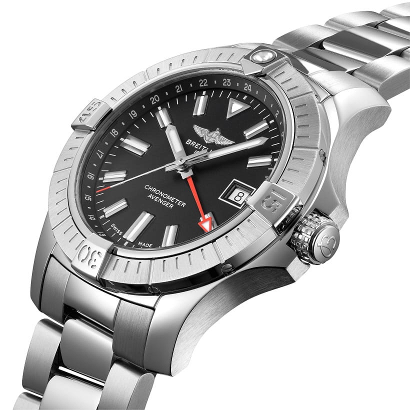 Breitling Breitling Avenger Automatic GMT 43 A32397101B1A1 , наручные мужские часы фото под углом