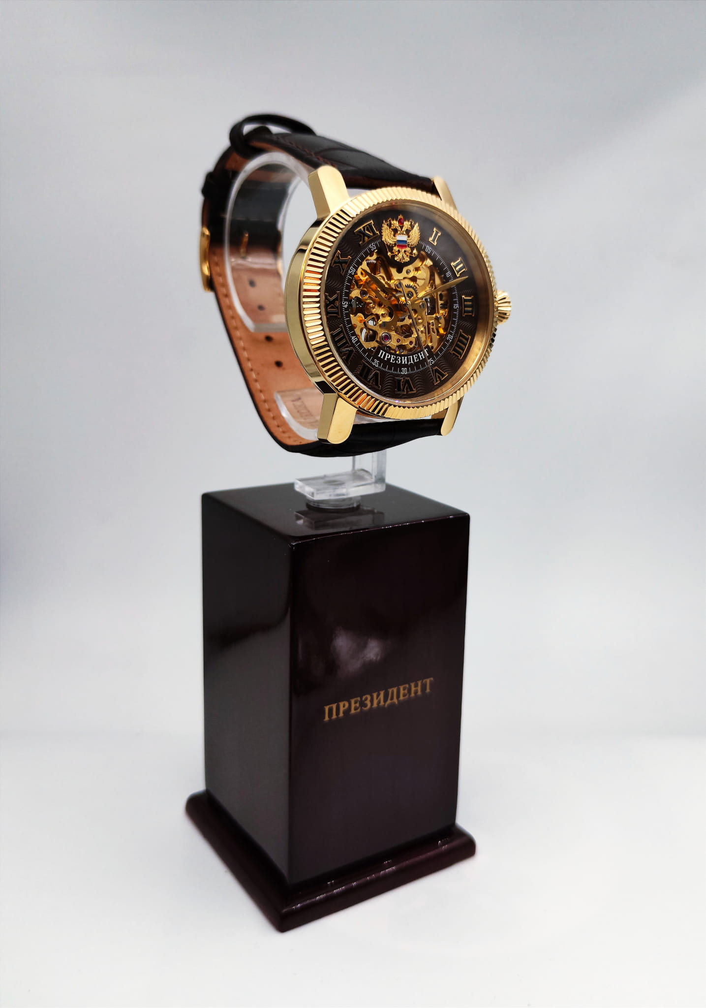 Президент 4506170 мужские часы застежка крупным планом