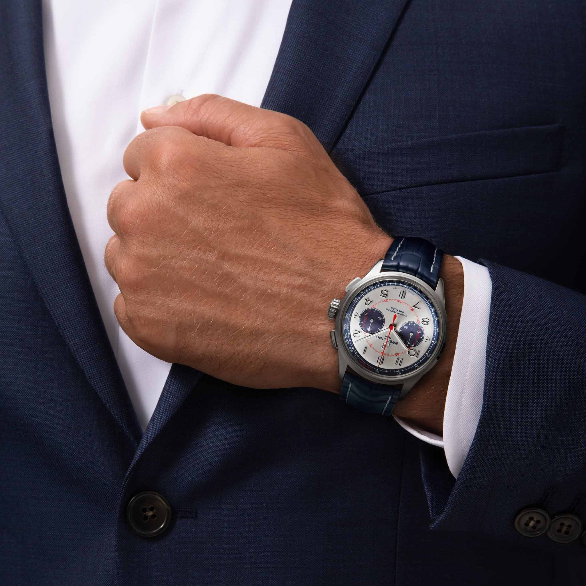 Breitling Breitling Premier B01 Chronograph 42 Bentley Mulliner Limited Edition AB0118A71G1P2 , наручные мужские часы фото под углом