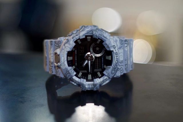 Casio Casio G-Shock GA-700CG-7A GA-700, наручные мужские часы фото под углом