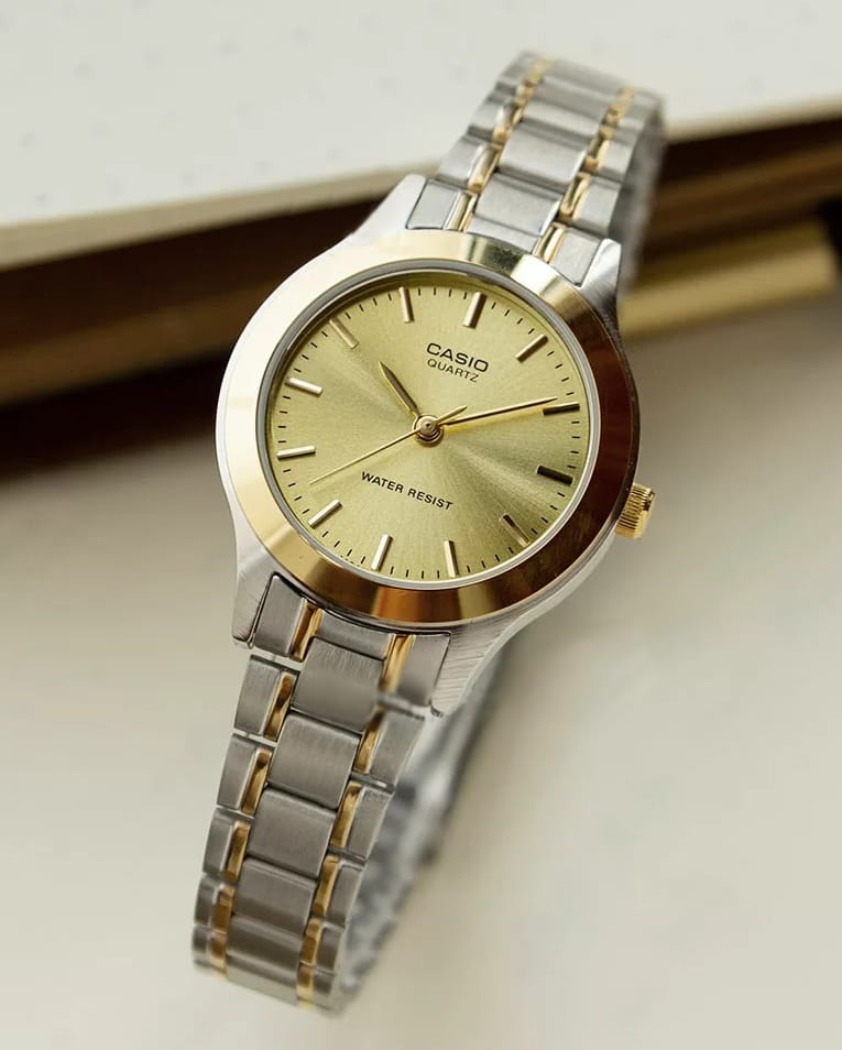 Casio Casio Collection LTP-1128G-9A женские часы белый циферблат на запястье