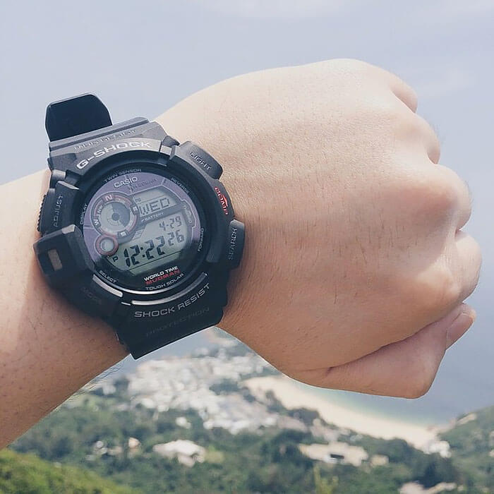 Casio G-9300-1E мужские часы застежка крупным планом