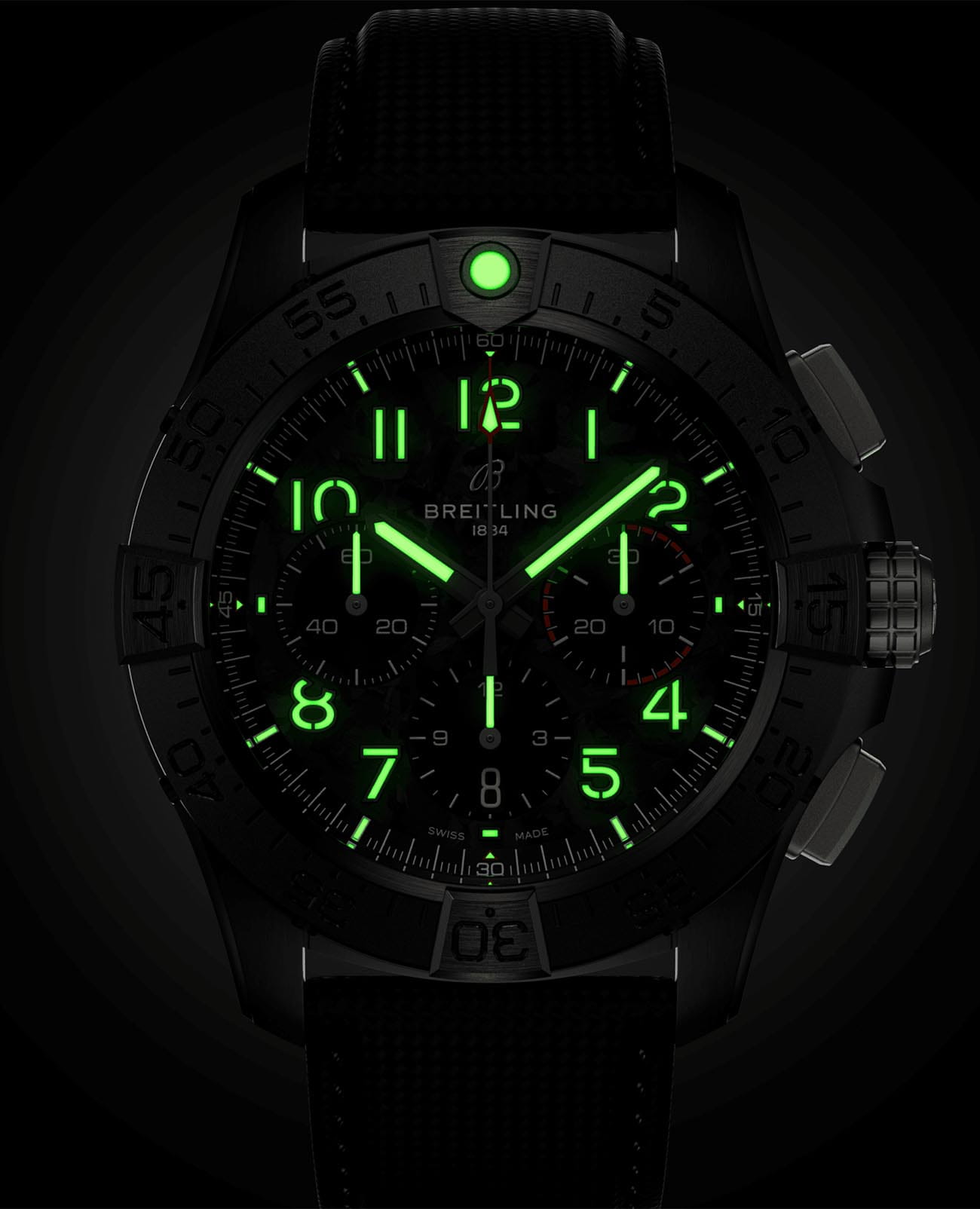 Breitling Breitling Avenger B01 Chronograph 44 Night Mission SB0147101B1X1 механические мужские часы часы крупный план черный циферблата