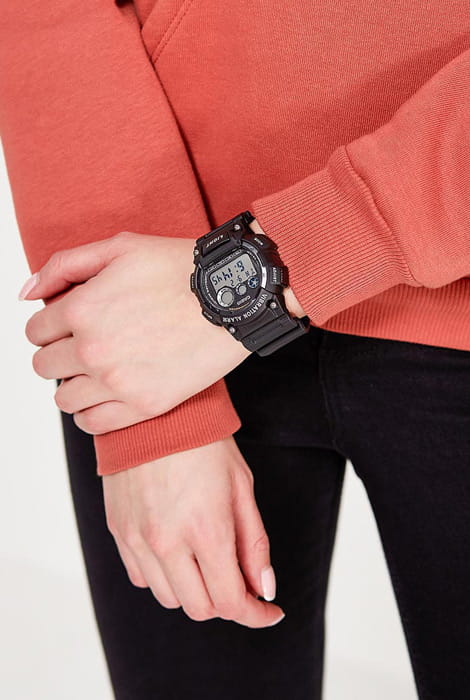 Casio Casio Standard Digital W-735H-1AVDF (W-735H-1A), illuminator япония мужские часы на браслете пластик боковой вид