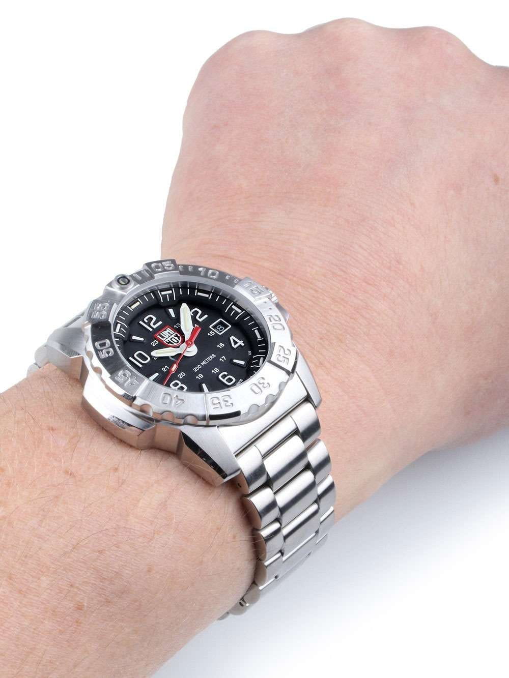 Luminox Luminox Navy SEAL Steel XS.3252.L, navy seal швейцария мужские часы на браслете нержавеющая сталь 316l боковой вид
