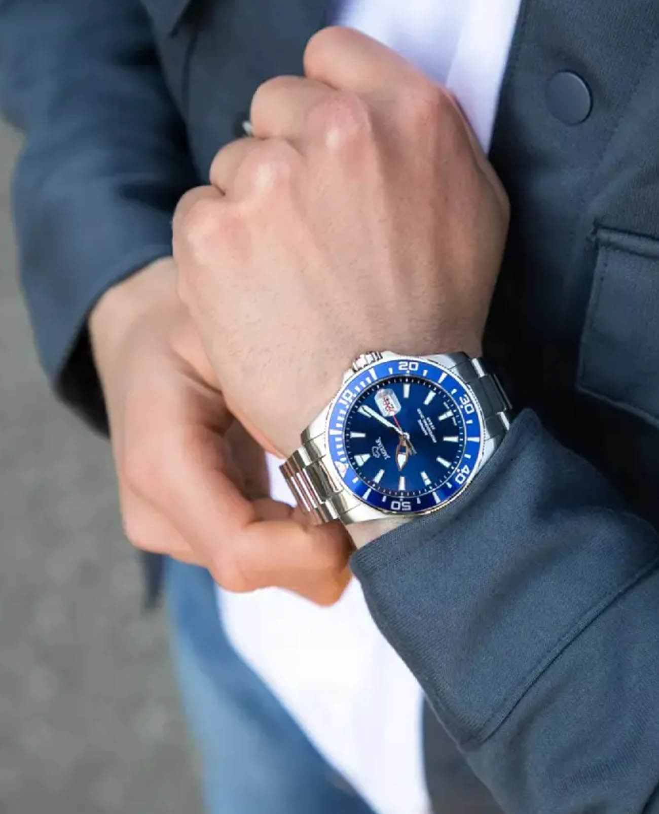 Jaguar Jaguar Executive Diver J860/C , наручные мужские часы фото под углом