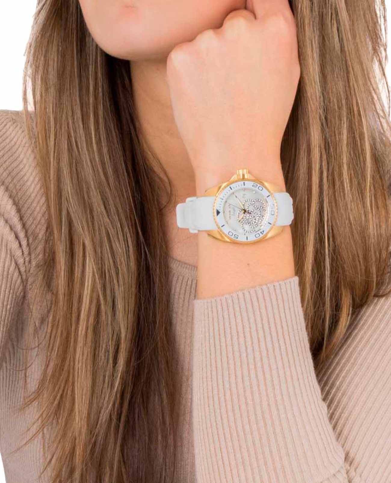 Invicta IN0488 женские часы застежка крупным планом