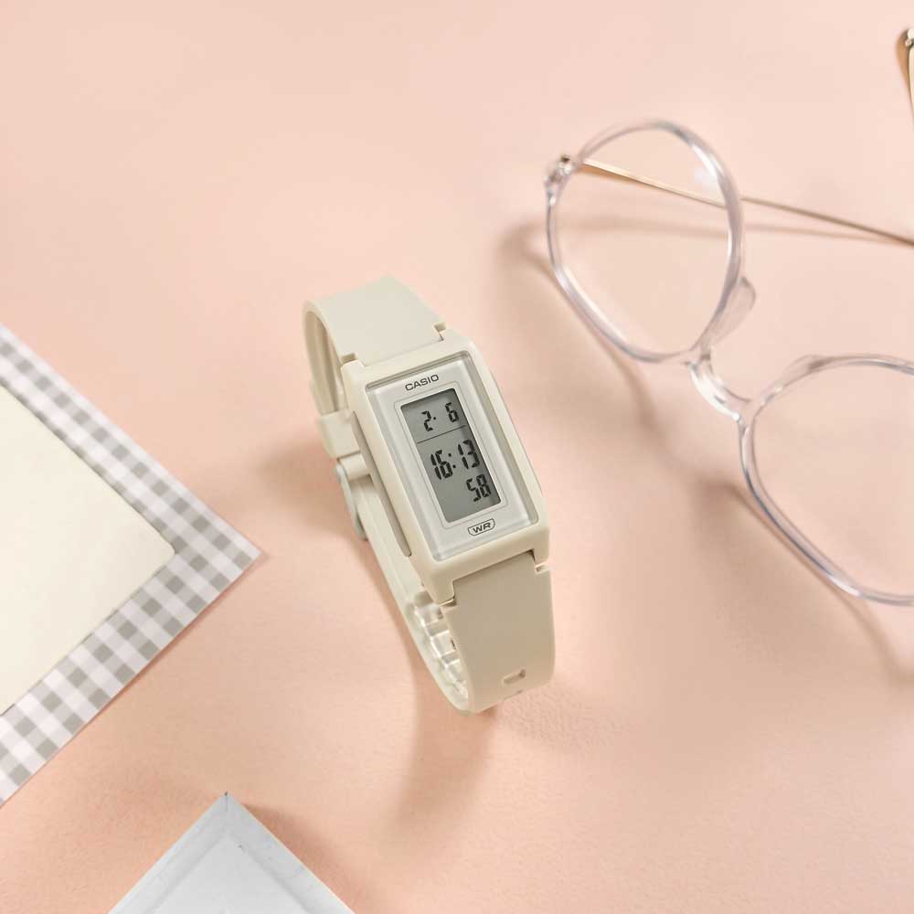 Casio Casio Collection LF-10WH-8EF  - задняя крышка пластик корпуса, япония часы