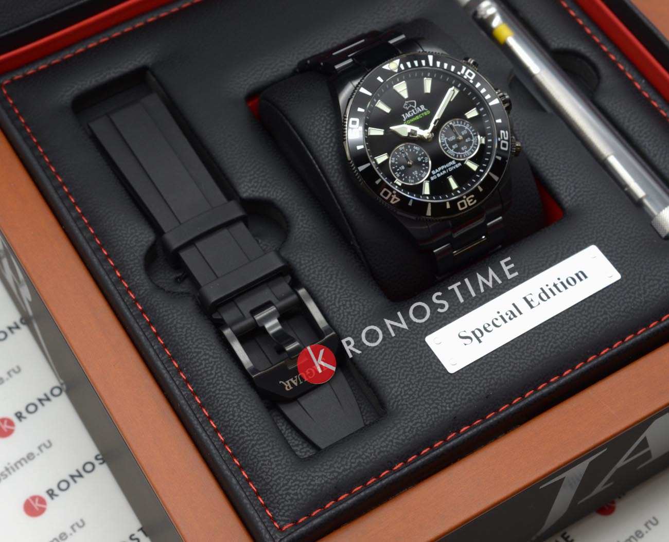 Jaguar Jaguar Connected J929/1  — детали корпуса и нержавеющая сталь с pvd-покрытием